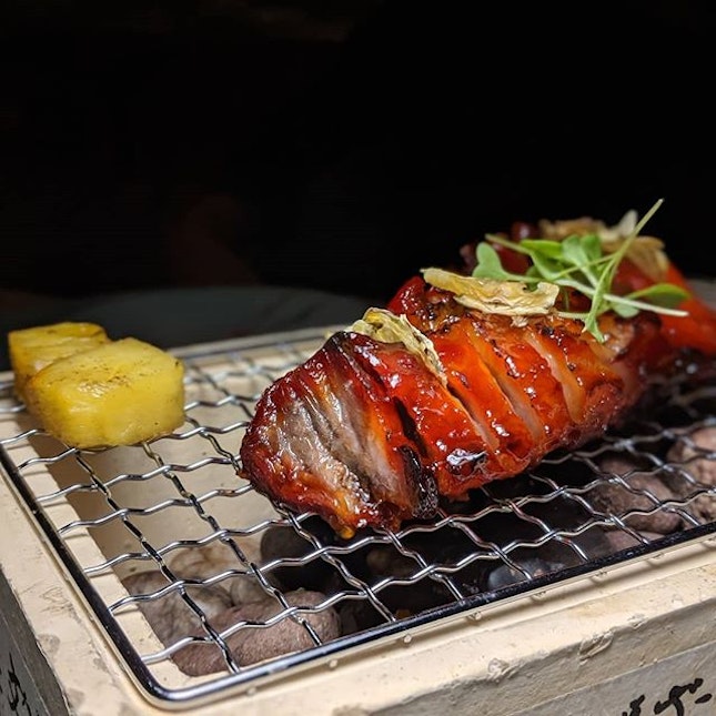 The Early Fatback: Barbecued Kurobuta Pork Char Siew with Roasted Pineapple from Yi by Jereme Leung, Raffles Hotel Singapore (@yirestaurant).