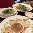 My lunch feast 😋 
#burrple #burrplesg #chineserestaurant #suntec #chinese #三水鸡