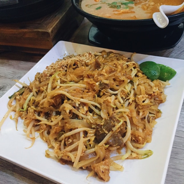 Phad Thai, Tom Yum Noodle Soup (Pork), Tom Yum Soup (Seafood), Fried Chicken Wings