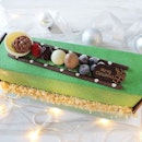 Christmas is around the corner and if you’d like something different than a regular log cake, you might want to try this Pistachio Crumble ($58) from @swensenssingapore.