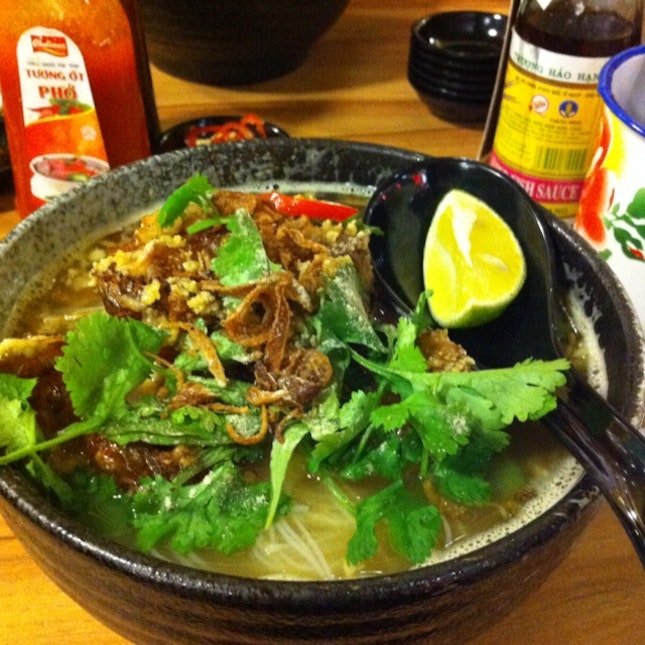 Vietnamese softshell crab beehoon soup (with generous serve of minced pork bits)