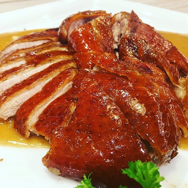 Royal London Duck  The glistening and delightfully crispy duck skin that is Peking duck worthy is extremely satisfying when dipped in the zesty sour plum sauce.