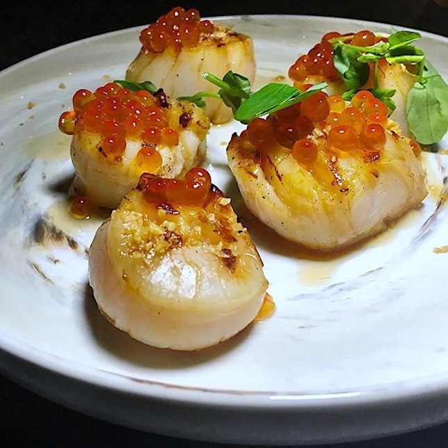 Scallops and ikura, quite a combination :)
#scallops #ikura #momoizakaya #sgfood #sgrestaurant #foodporn #burpple