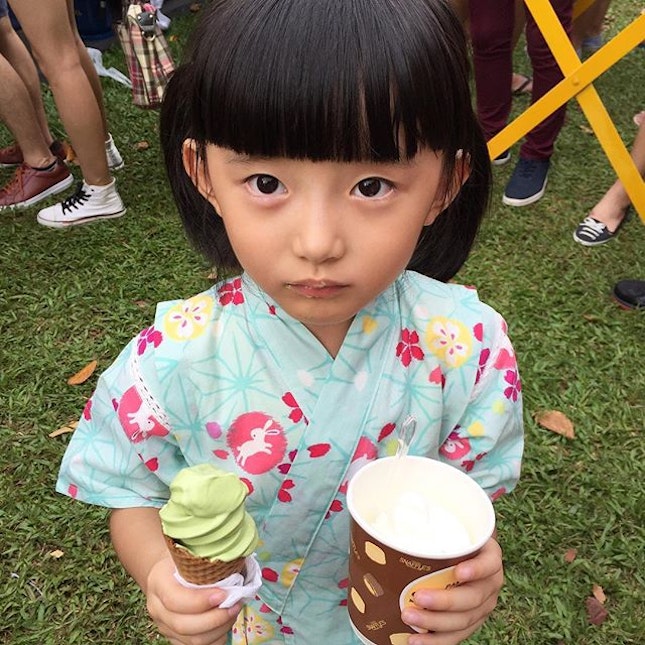 Little half-japanese niece turning 6.