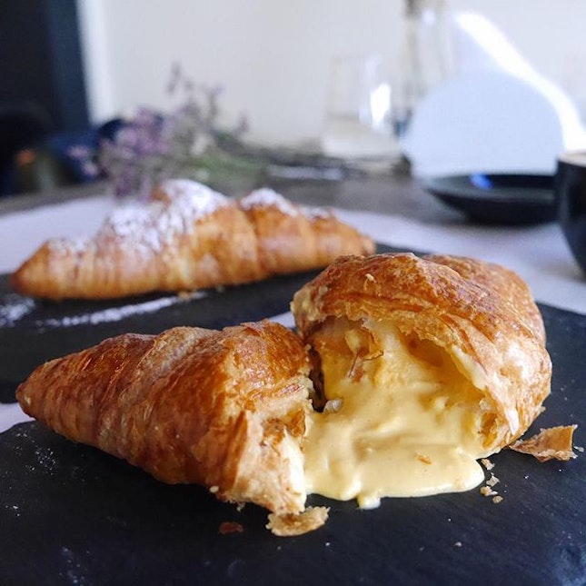 One of the newest restaurant jumping on to the wagon selling salted egg croissants ($5.90) as well.