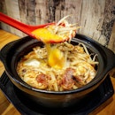 Claypot mee tai mak or silver needle noodles.