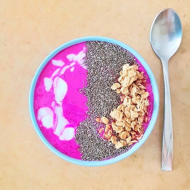 💜 Homemade Smoothie Bowl 💜
-
This exceeded my expectation by so many levels!
