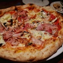 I love the nice and fluffy hand-made dough, the generosity of the homemade cooked ham, mushroom and gorgonzola topping, the Italian mozzarella, the organic plum tomato sauce...I love how it's baked in a wood fired oven too.