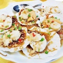 Half Shell Scallop With Vermicelli & Minced Garlic (SGD $18 / Half Dozen) @ Punggol Seafood Hock Kee Restaurant.