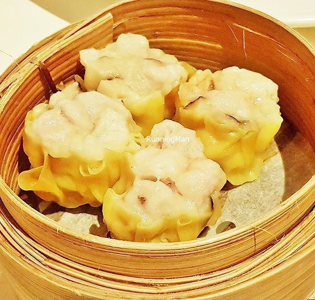 Steamed Siew Mai Pork And Prawn  Dumplings @ Tunglok Teahouse.
