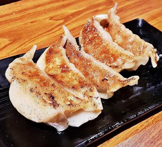 Yaki Buta / Pan-Fried Pork Dumplings (SGD $4.80) @ Gyoza-Ya.