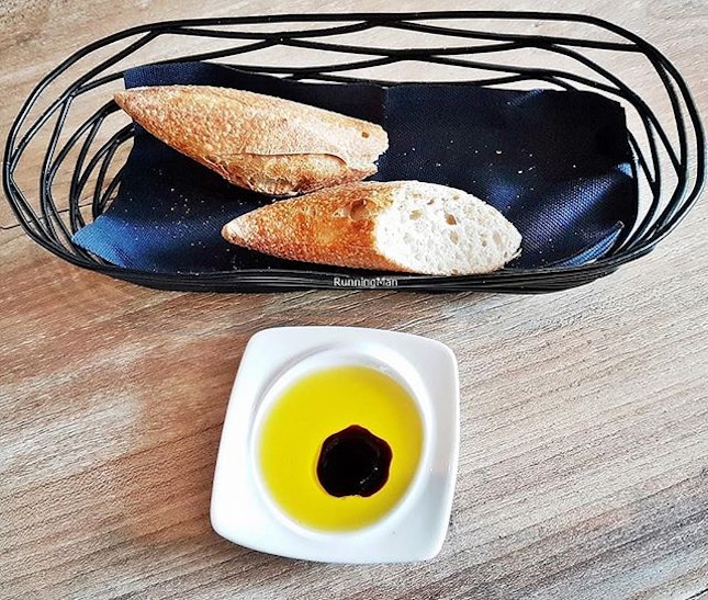 Bread Baguette & Castillo De Canena Arbequina Extra Virgin Olive Oil With Balsamic Vinegar (SGD $Complimentary) @ La Cala.