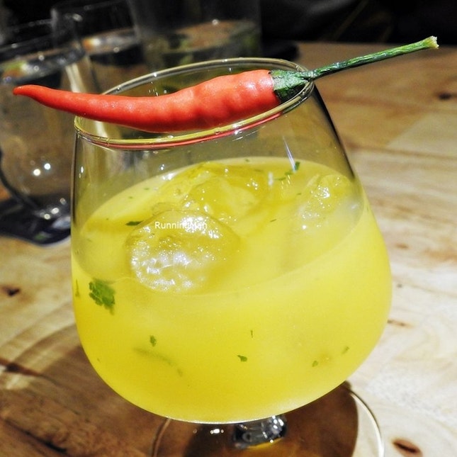Cocktail Mango & Chili Smash (SGD $17) @ The Sampan.