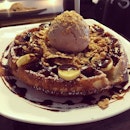 #Waffle Crunch - Changi V is becoming a really happening place w nice cafes and eateries mushrooming all over.