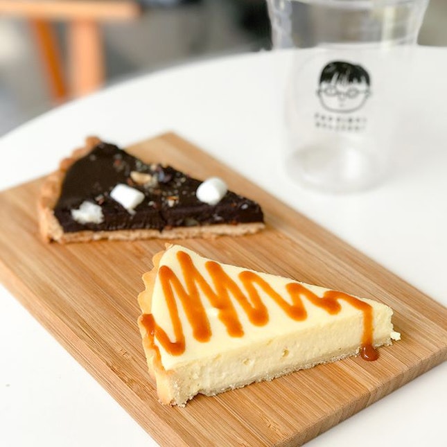 Miso cheese tart [$5/slice] Apart from their signature freshly roasted and brewed coffee, @prodigalroasters also serves up an array of homemade bakes/pastries.