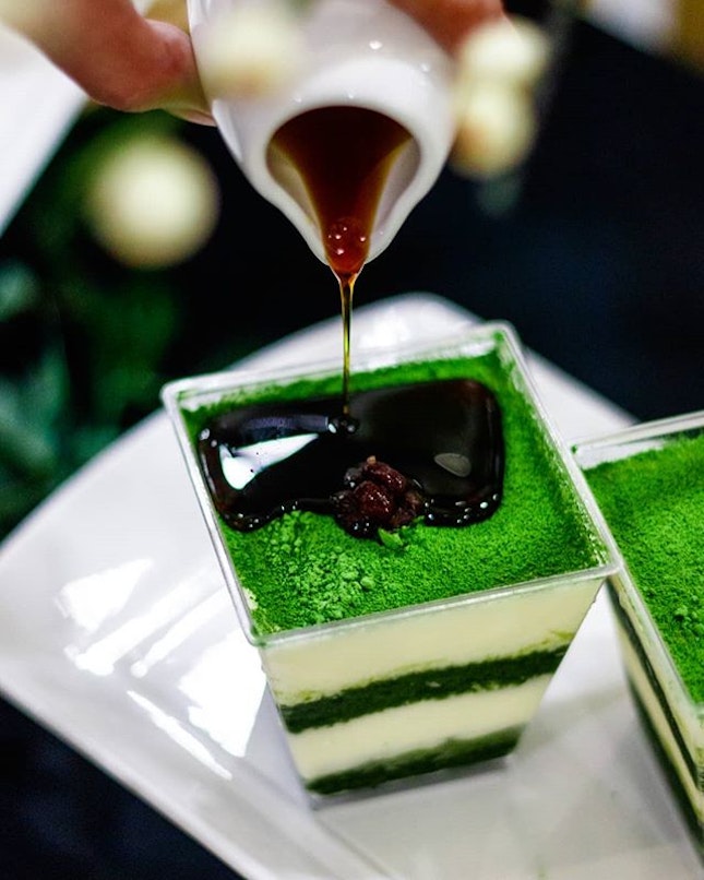 @nanasgreenteasingapore has its latest branch situated at @japanfoodtown at @wismaatria, offering its wide range of Japanese beverages and desserts - including matcha, goma, houjicha and more - as well as familiar Japanese hot food if you're in the mood for something more savoury!