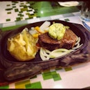 nomz. #yumz #dinner #steak #potatoes #nothungryanymore