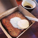 Banana bread comes with butter in Aussie.