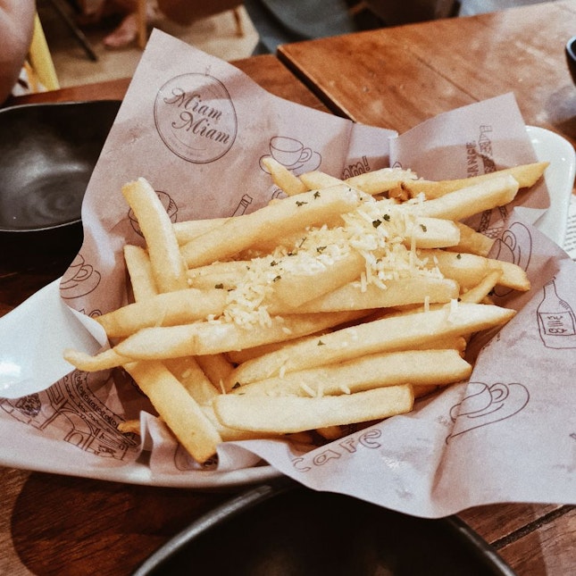 Parmesan Cheese Truffle Fries [$8.90]