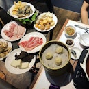 Reminiscing old times with the XLB Steamboat buffet...
