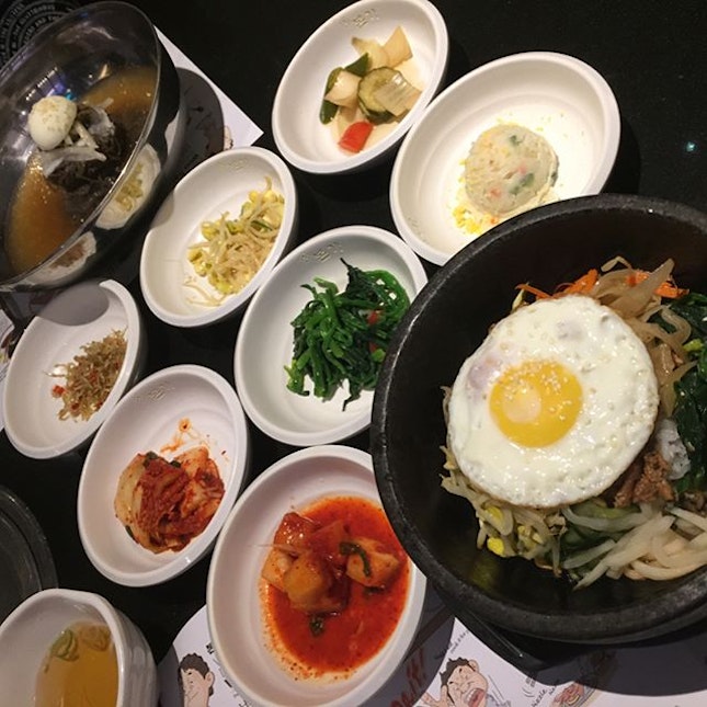 Dolsot Bibimbap ($15) Always love this comfort food mixed with as much red pepper sauce as you desired served in a sizzling stone pot.