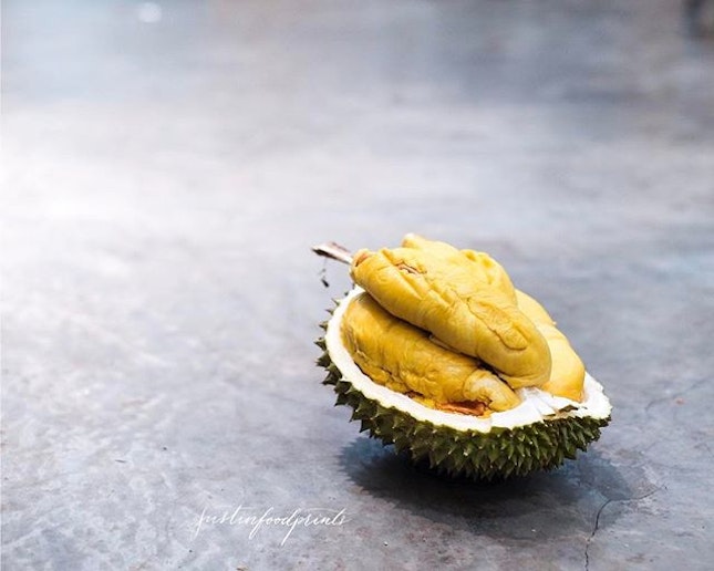 [Durian Season is here] Mao Shan Wang Durian ($19/kg).