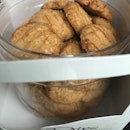 Chinese New Year Came Early: Suji Almond Cookies