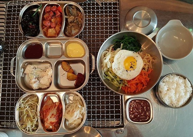 Leggo korean food #JoelFoodAdventures #Burpple

Food: ✔✔✔✔✅
Ambience: ✔✔✔✅✅
Price: ✔✔✔✅✅
Service: ✔✔✔✔✔