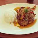 #chickenteriyaki #lunch #rafflesmarina #eatattheborder #teamlunch #stirfriedveggies #burpple