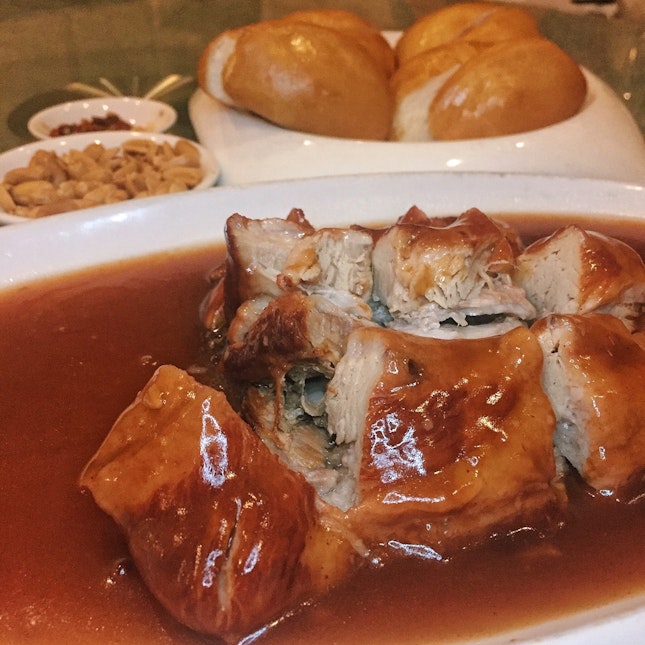 Braised Whole Boneless Spare Ribs With Sweet & Sour Sauce ($18)