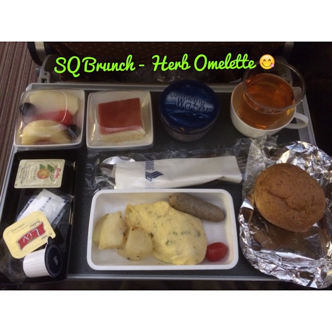 Flight brunch - Herb Omelette 