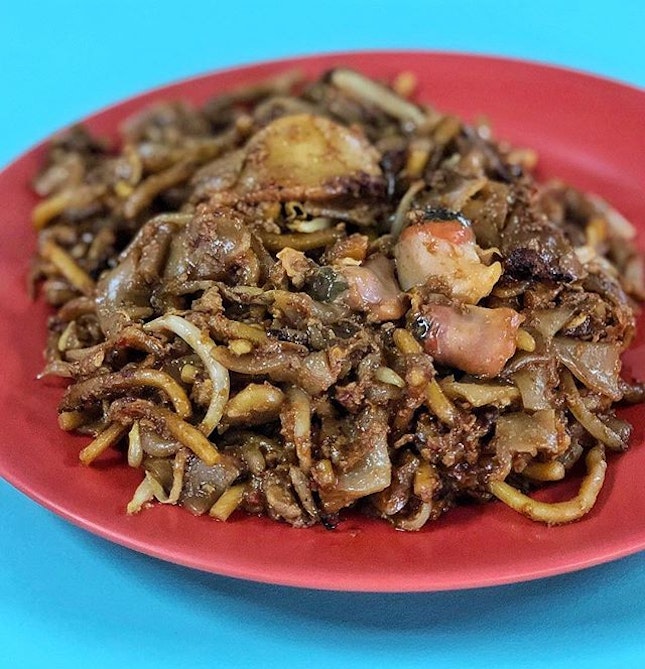 The smooth Kway Teow, subtle Wok Hei, tantalising aroma, fresh plump cockles.