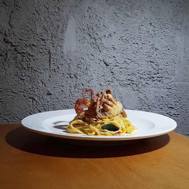 ❤❤❤❤❤❤❤
*
[New item]
*
Soft Shell Crab Salted Egg Pasta
*
How does it sounds?