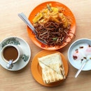 Old school style breakfast at JB

Shop : KinWah Kedai Makan
Address: 8 Jalan Trus, Bandar Johor Bahru
*
*
*
#foodporn #foodhunter #foodlover #foodpic #food #foodie #foodgasm #foodhunt #foodstagram #foodpics #foodphotography #instafood #sgfood #foodisfuel #foodshare #foodstyling #f52grams #foodblogger #exploresingapore #eeeeeat #whati8today #oldschool #breakfast #curry #coffee #egg #toast #jbfood #myfoodwonder #burpple