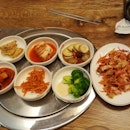 Good Korean Food With Lots Of Sides