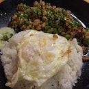 Throwback - Bugis St Thai Food 👉🏻 Basil Pork Rice set for Dinner #ieatishootipost#hungrygowhere#instafood#foodporn#Rocasia#iweeklyfood#yummy#instagram#8dayseat#theteddybearman#eatoutsg#whati8today#yummy#eatoutsg#foodforfoodie#vscofood#igfoodie#eatingout#eatstagram#sgfood#foodie#foodstagram#SingaporeInsiders#sg50#100happydays#burpple#eatbooksg