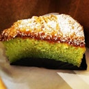Gula Melaka Pandan cake 
#joeanddough #sgig #igsg #sgfood #cafe #cafesg #sgcafe #cafehopping #burpple #cake #pandan #gulamelaka #dessert #instafood #breakfast #tgif