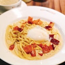 301 Carbonara with Sous Vide Egg + Combo B [$16.00]

TGIF with @eighteenchefs!
