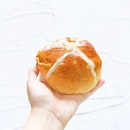 Yuzu Hot Cross Bun [S$1.50]
・
Welcome the Easter holiday with hot cross bun from Four Leaves Bakery.