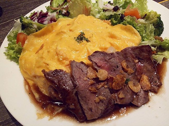 Omu Rice & Angus Beef Steak Plate with Salad ($18.80) | One of the newer items on the menu which was added recently.