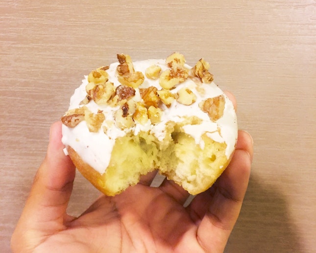 White Walnut Donut (RM2/S$0.60)