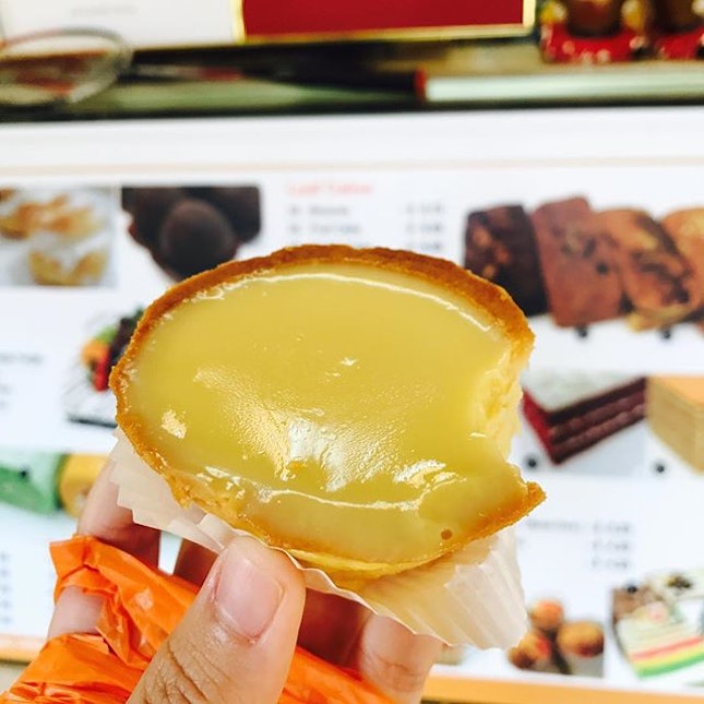 Retards eat tarts, but I'm wiling to be one for this soyabean tart!!!