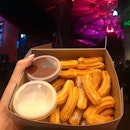 CLARKE QUAY, SINGAPORE
While the rest choose to drink, I choose to have Churros 🙃