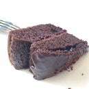 Blackberry chocolate cake