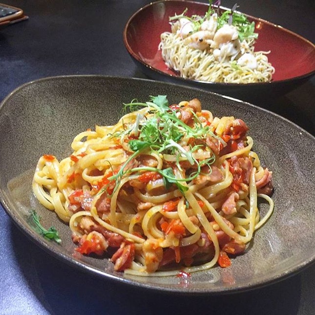Spicy Bacon Pasta (SGD$17.00) - springy linguine tossed with chili, ginger paste, sauteed bacon and crisp bacon bite.