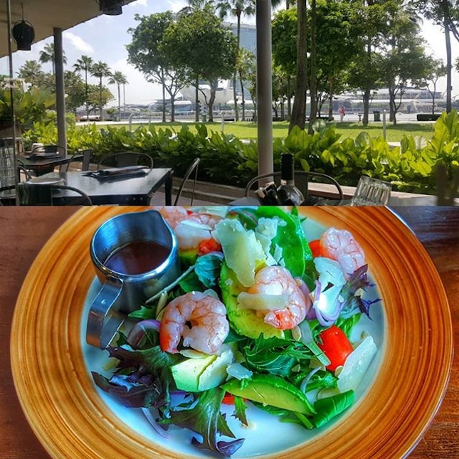 Lazy Sunday lunch @supplydemandsin #esplanade 
Refreshing #shrimpandavocado #salad and the nice view if #MarinaBay #iheartit 
#Singapore
#supplydemandsin #keepcomingback
#seafood #shrimp #avocado 
#burpple 
#asianfoodporn #asianfoodie #foodporn #foodiewhore #instafood #sgfoodie #sgfood #igsg #sgig #igsgfood #likeforlike #like4like #liketolike #instagramlikes