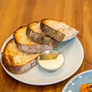 Assorted Sourdough With Butter (RM8)