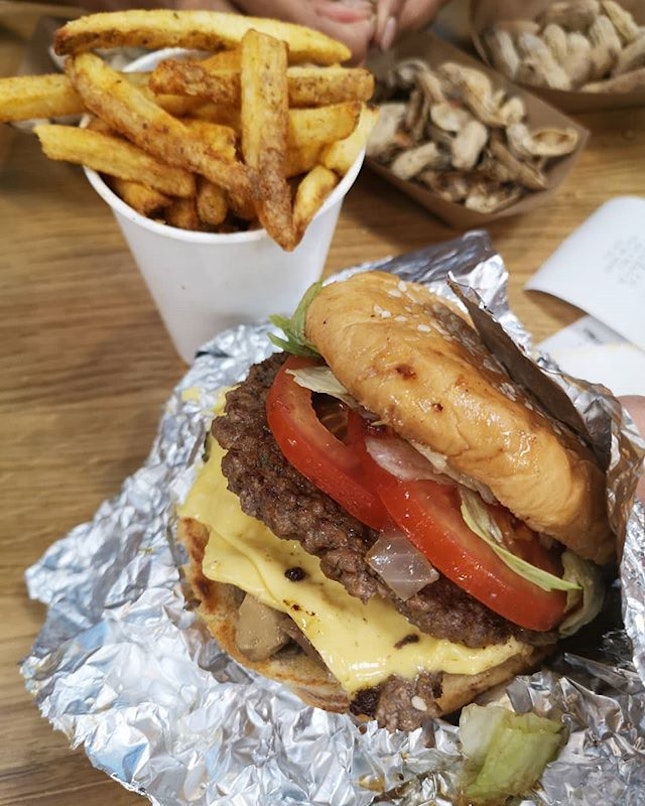 Finally got my hands on the Five Guys cheeseburger ($15) and I warn you, it's gonna be sloppy.