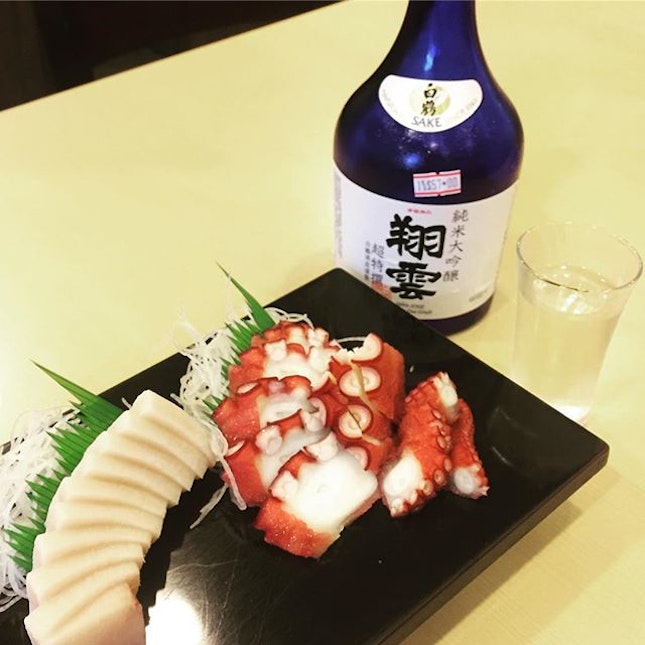 Swordfish, octopus and junmai daigingo #burpple #instafood #foodinsingapore #foodinsing #sashimi #sake