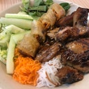 Grilled Chicken With Popiah And Vermicelli
